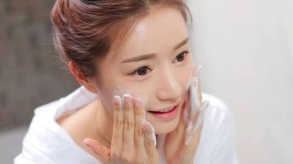 Cách chăm sóc da buổi tối đúng cách để